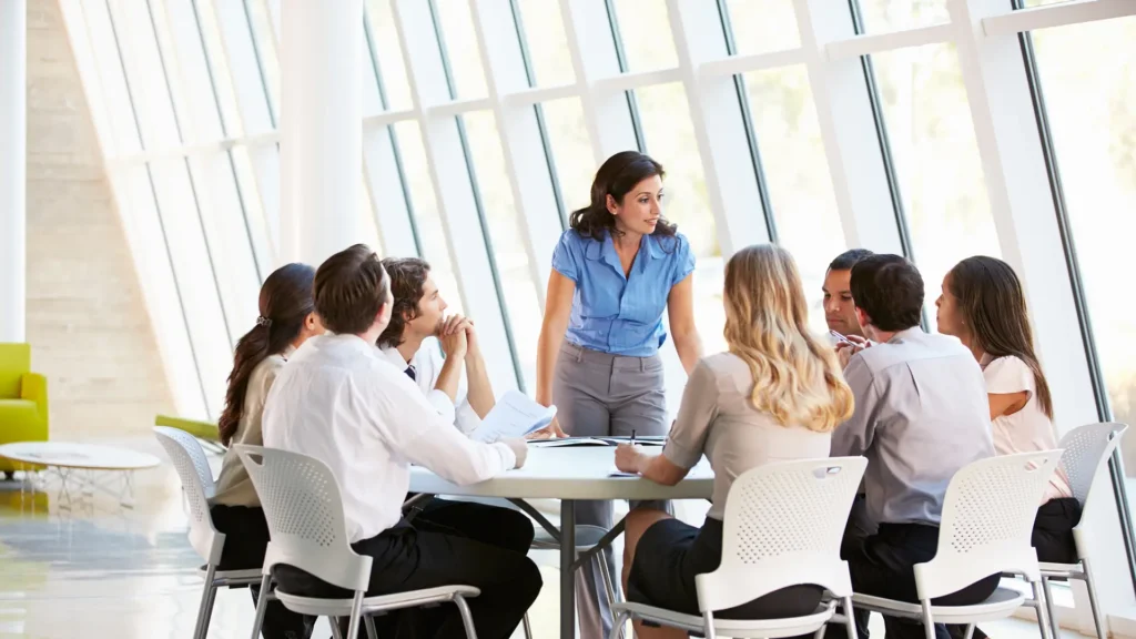 software-HR-pentru-afacerea-ta